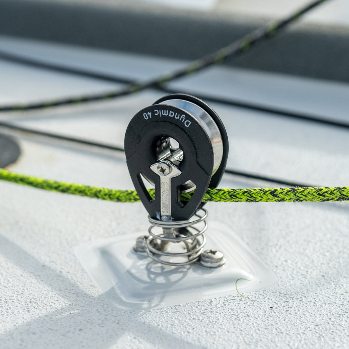 Allen Brothers 40mm Dynamic Block with R Strap and High Load Sheave