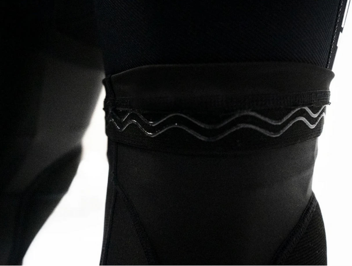 Rooster Junior Race Armour Knee Pads