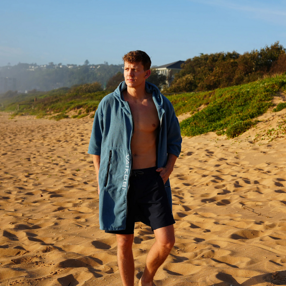 Vaikobi Full Zip Hooded Change Towel