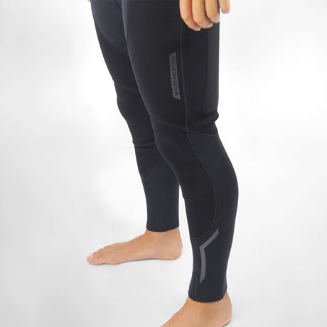 Vaikobi Hiker Force Suit Gen2 in black - lower leg construction