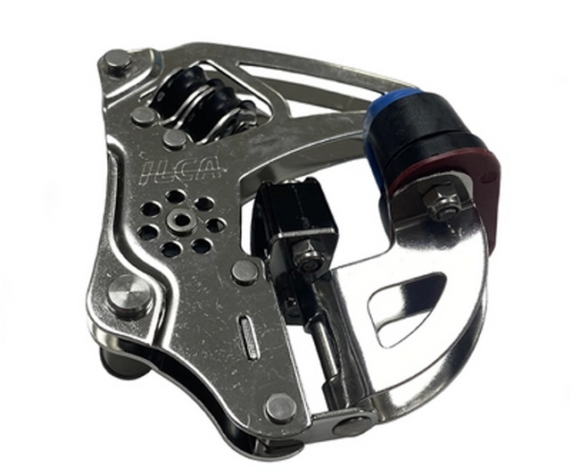 ILCA, Vang Lower Unit