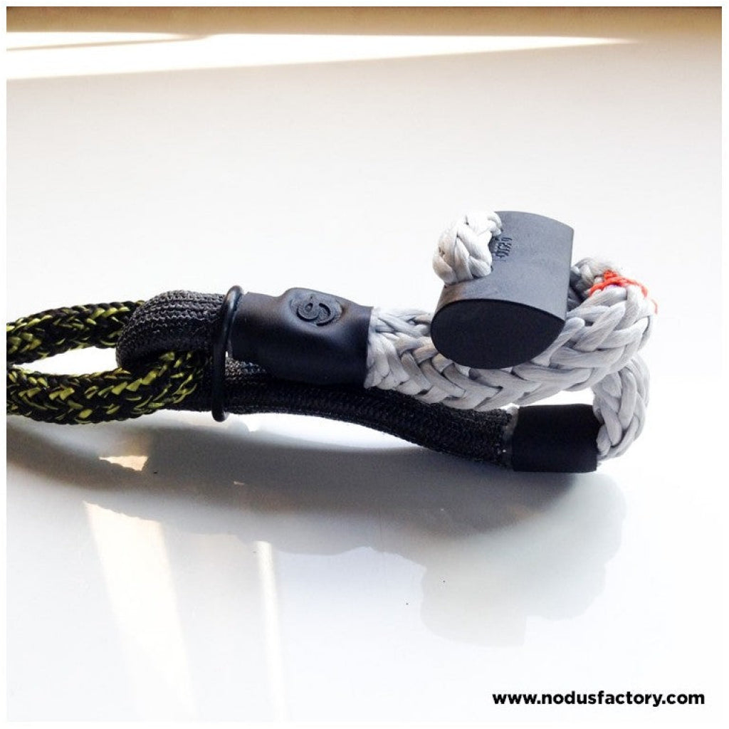 Nodus C6 captive textile shackle shown attached to  a rope eye; usage demonstration.