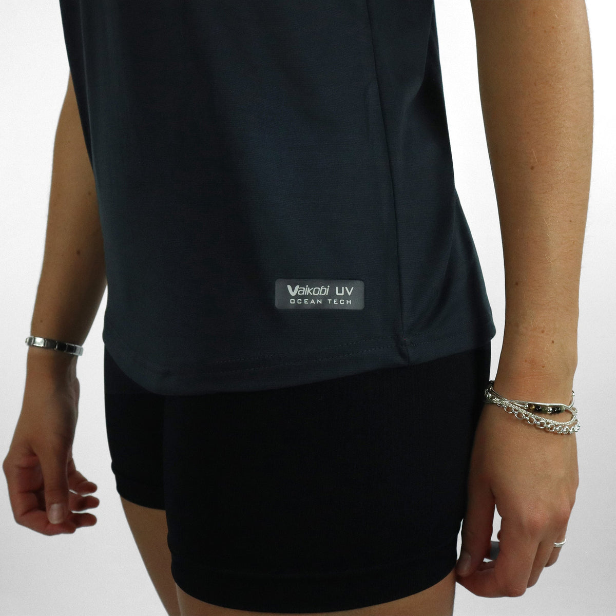 Vaikobi Women's UV Ocean Tech Short Sleeve Tee - Charcoal