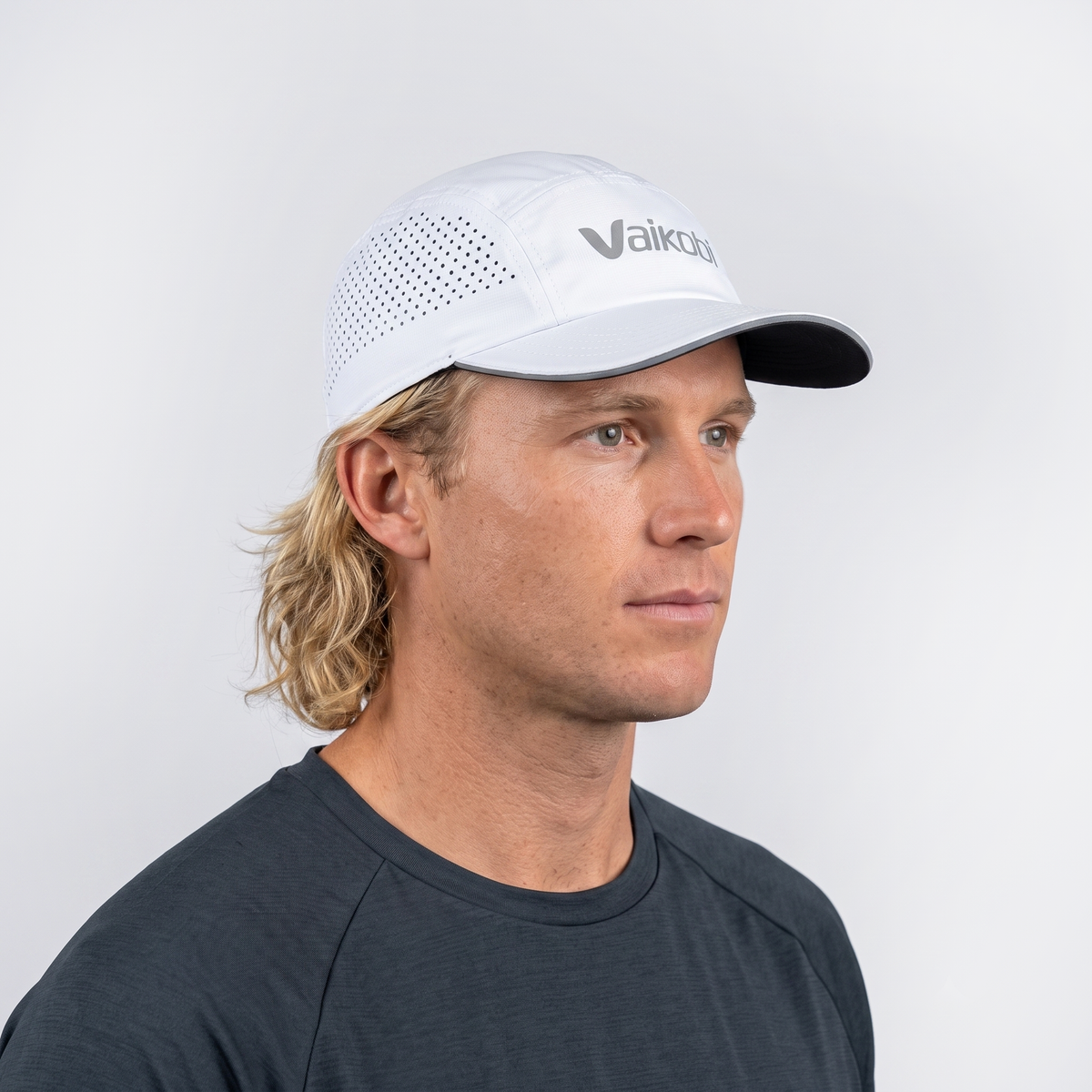 Vaikobi Lightweight Ocean Cap - White