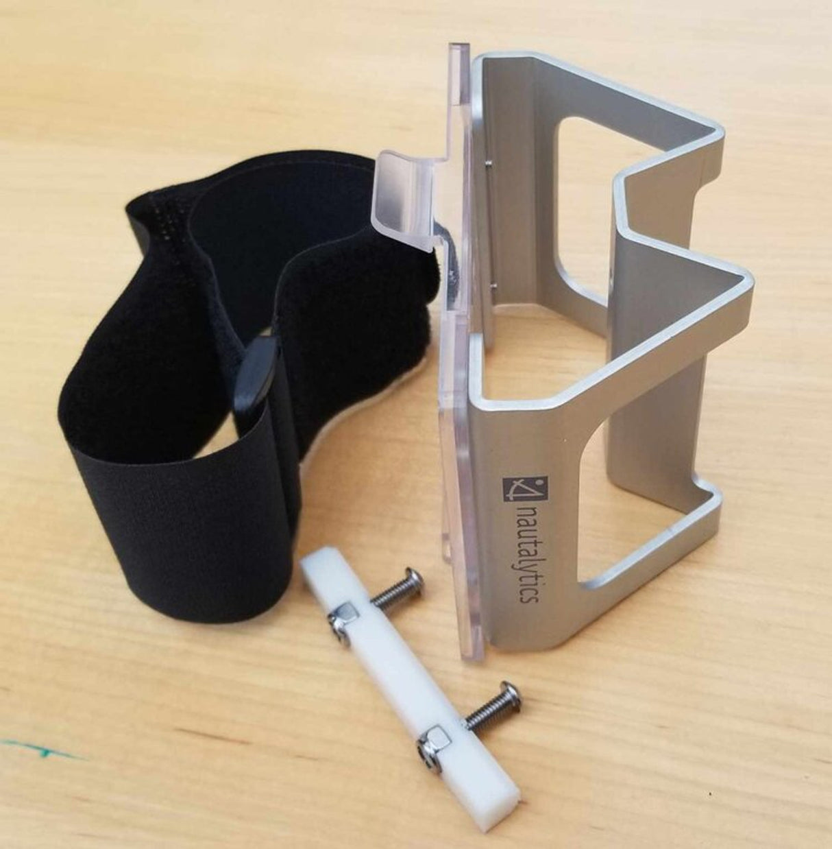 Universal Mast Bracket